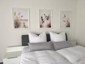 1 bedroom, internet, bed sheets - Vacation apartment Allensbach (Allensbach)