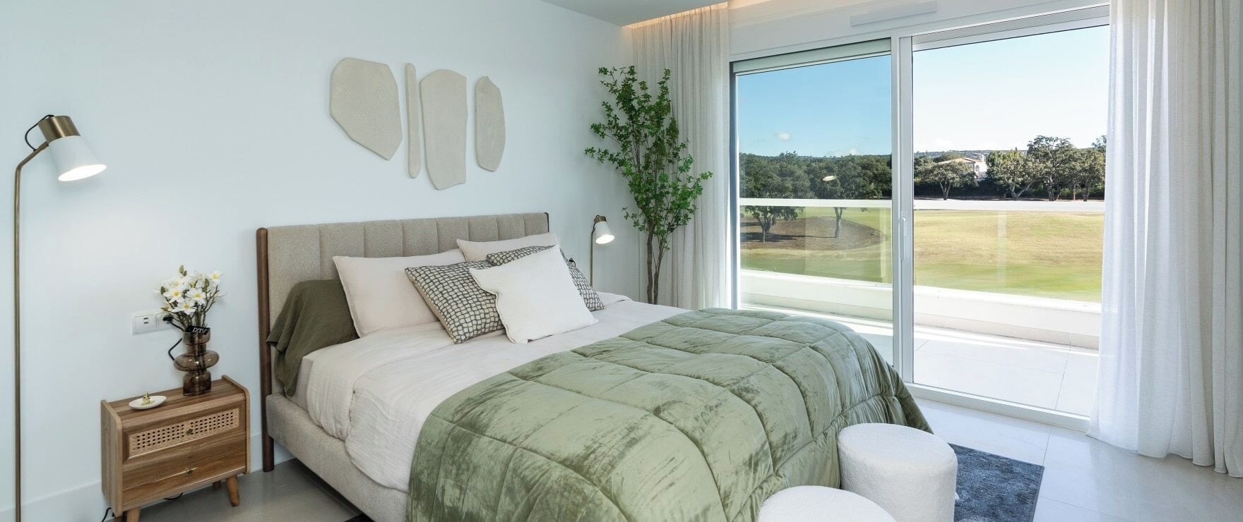 3 quartos, ferros/tábuas de passar roupa, Wi-Fi, roupa de cama