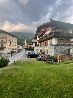 Uklassifisert bilde, 4 av 21, knapp