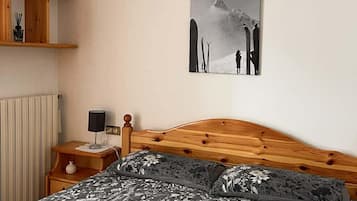 2 soverom, strykejern/-brett, wi-fi og sengetøy