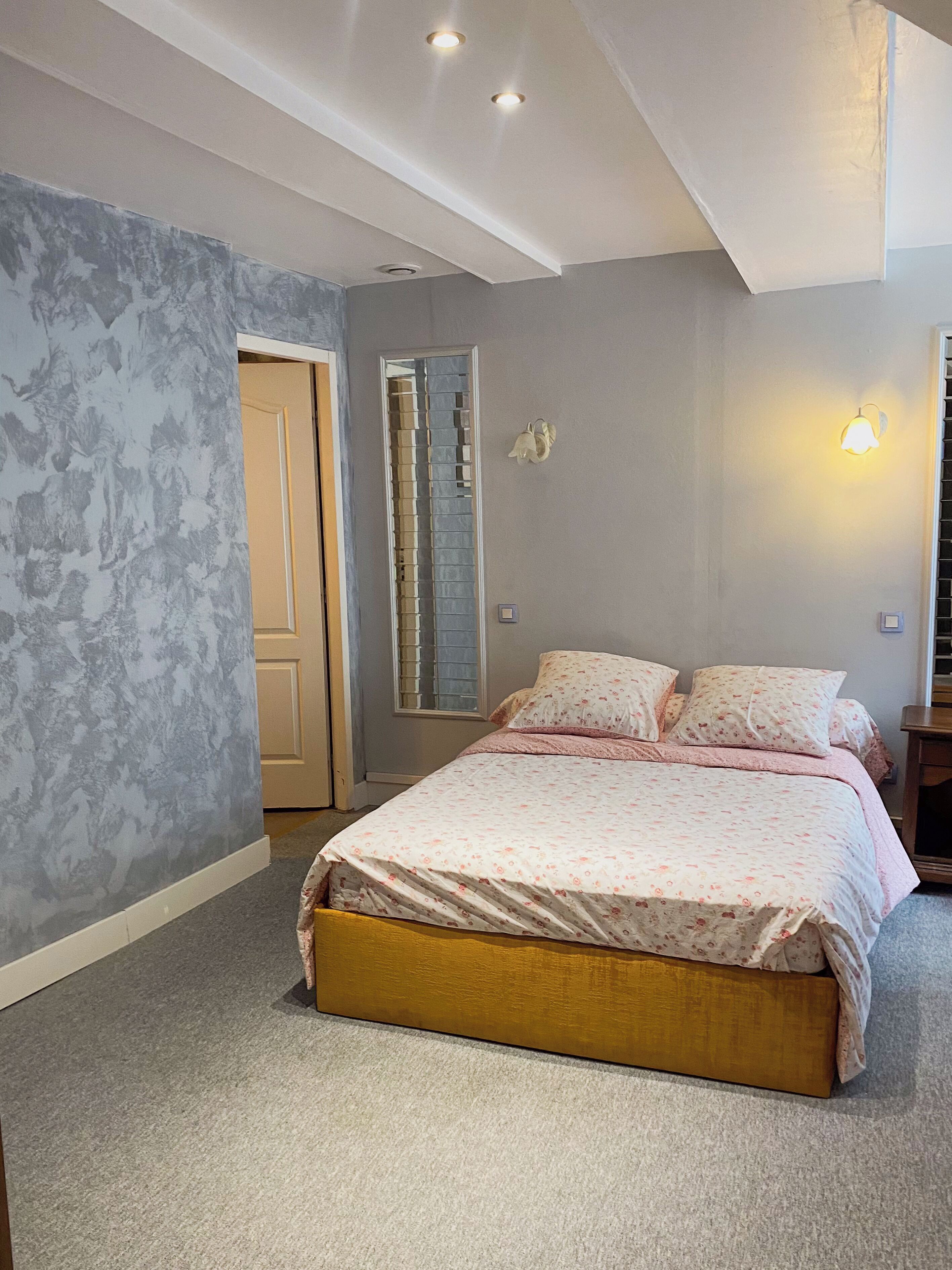 Chambre Double Confort, salle de bains privée, vue jardin