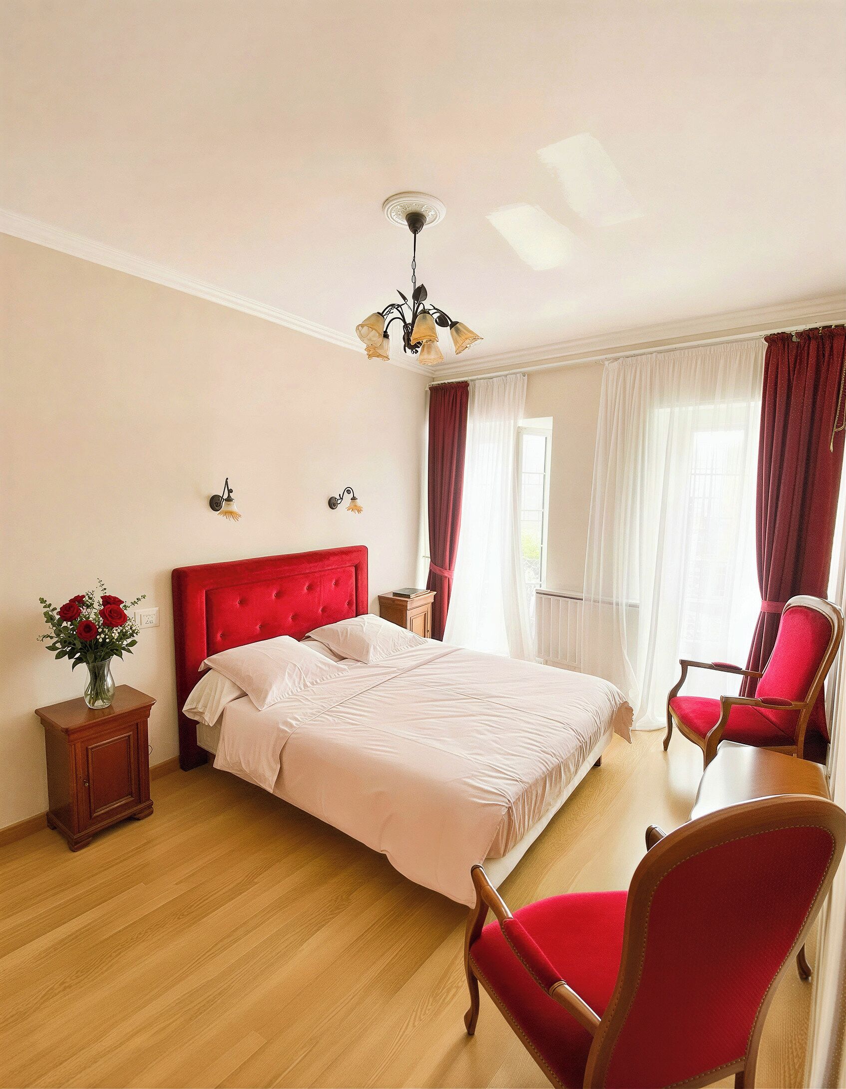 Suite Comfort, balkon, pemandangan kota | Tirai kedap cahaya dan Wi-Fi gratis