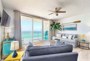 TV - Gulfside Getaway 915–Beachfront–Sleeps 5 (Panama City Beach)
