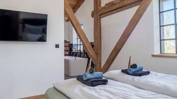 4 Schlafzimmer, Bügeleisen/Bügelbrett, Bettwäsche
