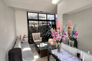 Unclassified image, 4 of 20, button - Modern Cozy Apartment in the Heart of the City (San Salvador)