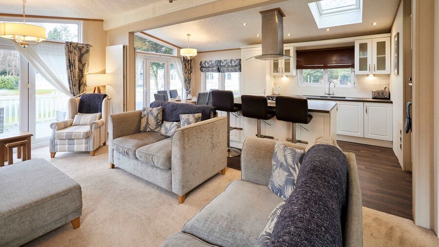 Host Stay Sutton Lodge