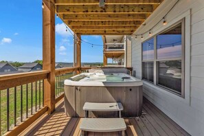House - Hooked on Branson Cove - Pool Hot Tub Fireplace (Hollister)