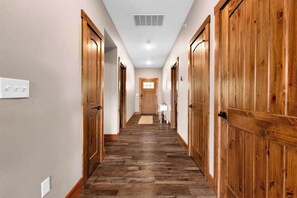 House | 7 bilik tidur 