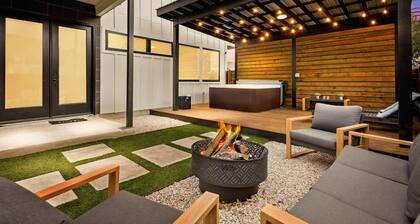 Austin Family Retreat at Ember House