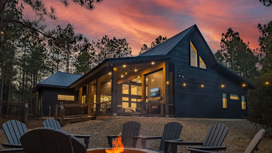 Cabin - Near Black Mountain