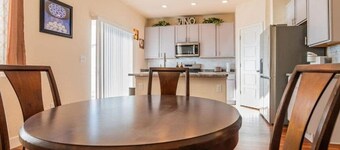 Elegant Spacious 4BR Home Peyton