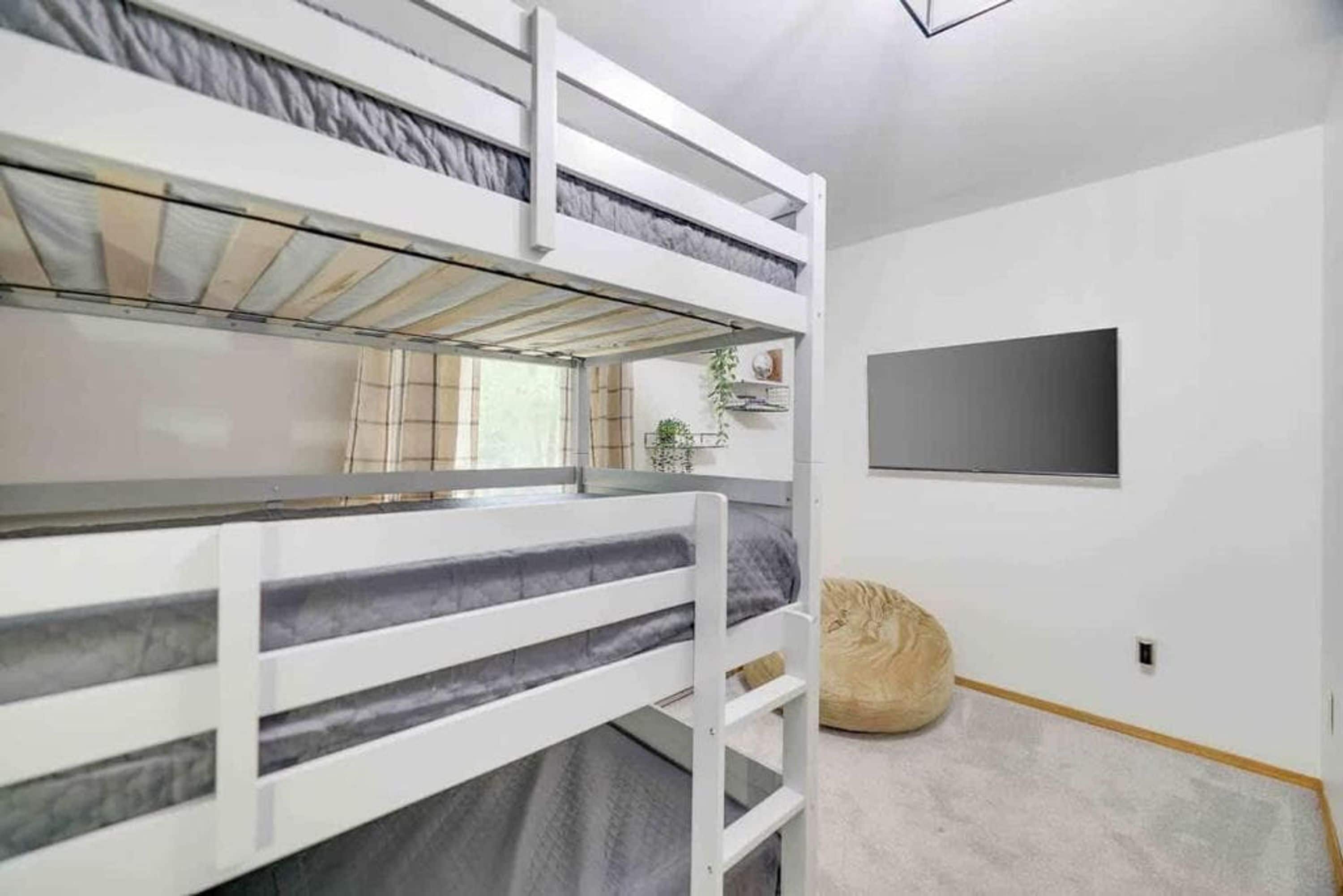 House | 6 bilik tidur 