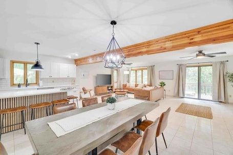 House. A Family Woodland Retreat
