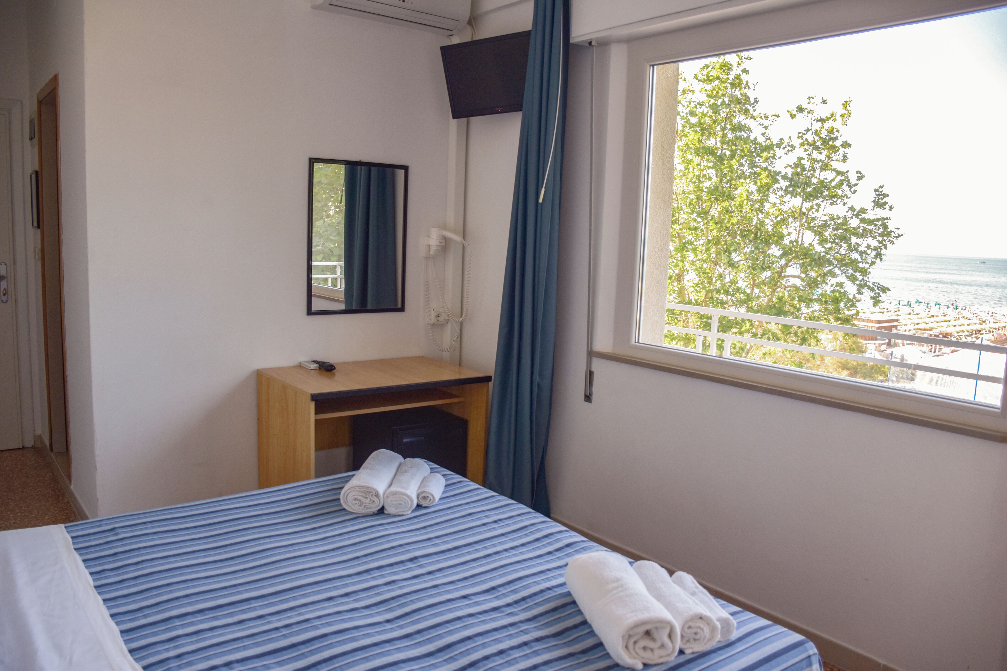 Panoramic Double or Twin Room, Balcony, Sea View | In-room safe, desk, free WiFi