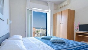 Unclassified image, 4 of 26, button - Hotel Los Angeles - Frontemare (Riccione)