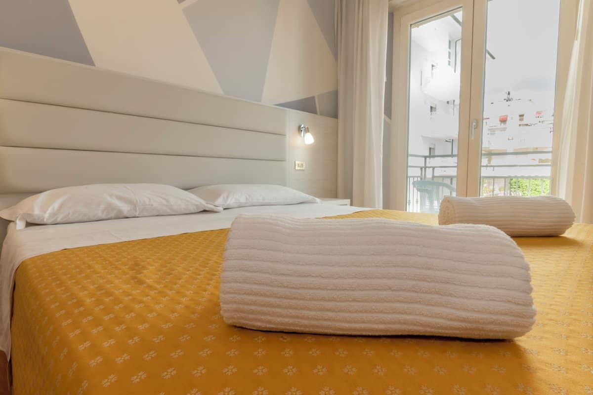 Chambre Standard Double ou avec lits jumeaux, balcon