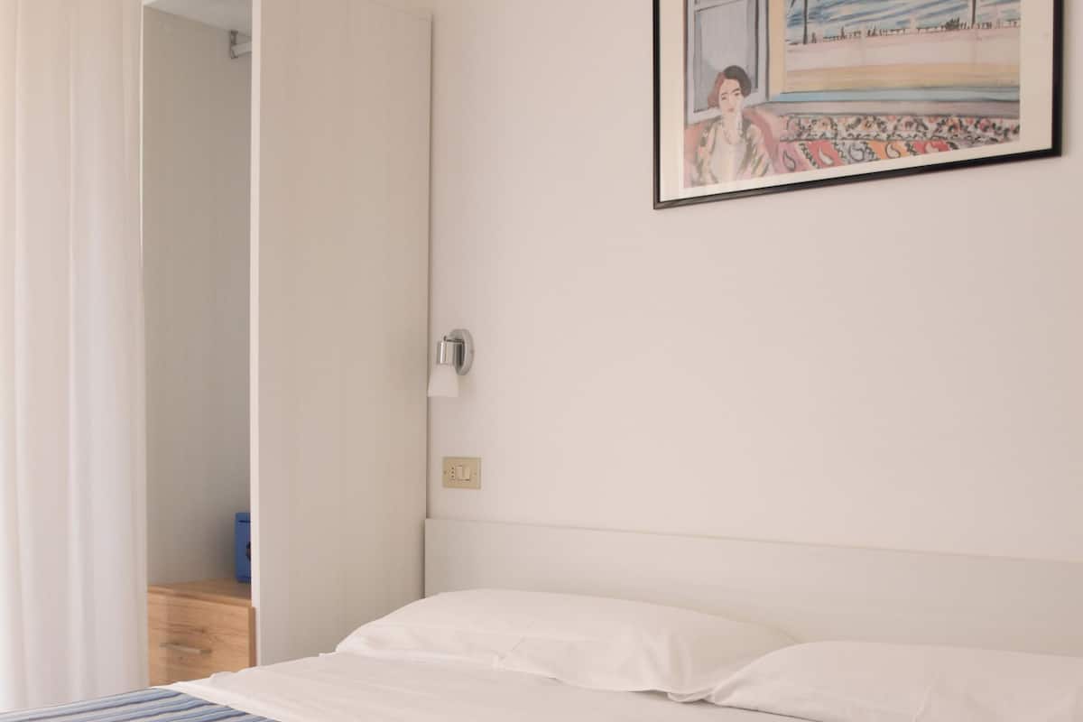 Basic Double Room, Balcony