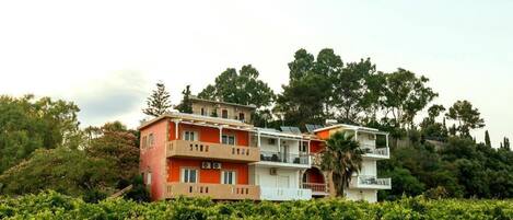 2 bedrooms, Internet