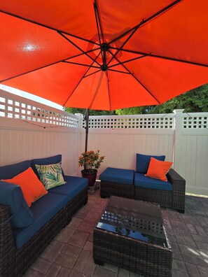Terrace/patio - Cozy Studio - Centrally located in Grand Cayman, near beaches and restaurants. (Bodden Town)