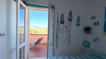 Apartment, 1 Bedroom, Balcony, Ocean View | 2 bedrooms