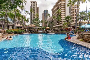 Pool - Two 2BR Condos @ Hilton Lagoon Tower (Honolulu)