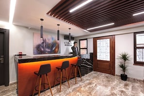 Room, 1 Bedroom | Lobby