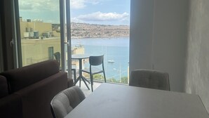 Unclassified image, 4 of 10, button - Gorgeous 1 Bedroom Sea View Apartment (San Pawl il-Baħar)