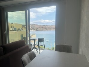 Interior - Gorgeous 1 Bedroom Sea View Apartment (San Pawl il-Baħar)