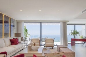 Living area - Exclusive Luxury Villa · Pool, Jacuzzi and Beach (Almuñécar)