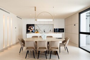 Dining - Exclusive Luxury Villa · Pool, Jacuzzi and Beach (Almuñécar)