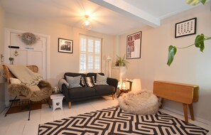 Classic Cottage | Living area - Wellington (Rye)