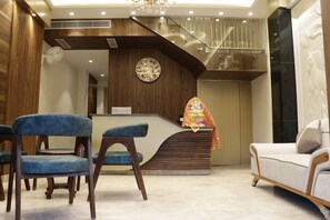 Unclassified image, 4 of 34, button - Hotel Absolut Comfort (Amritsar)