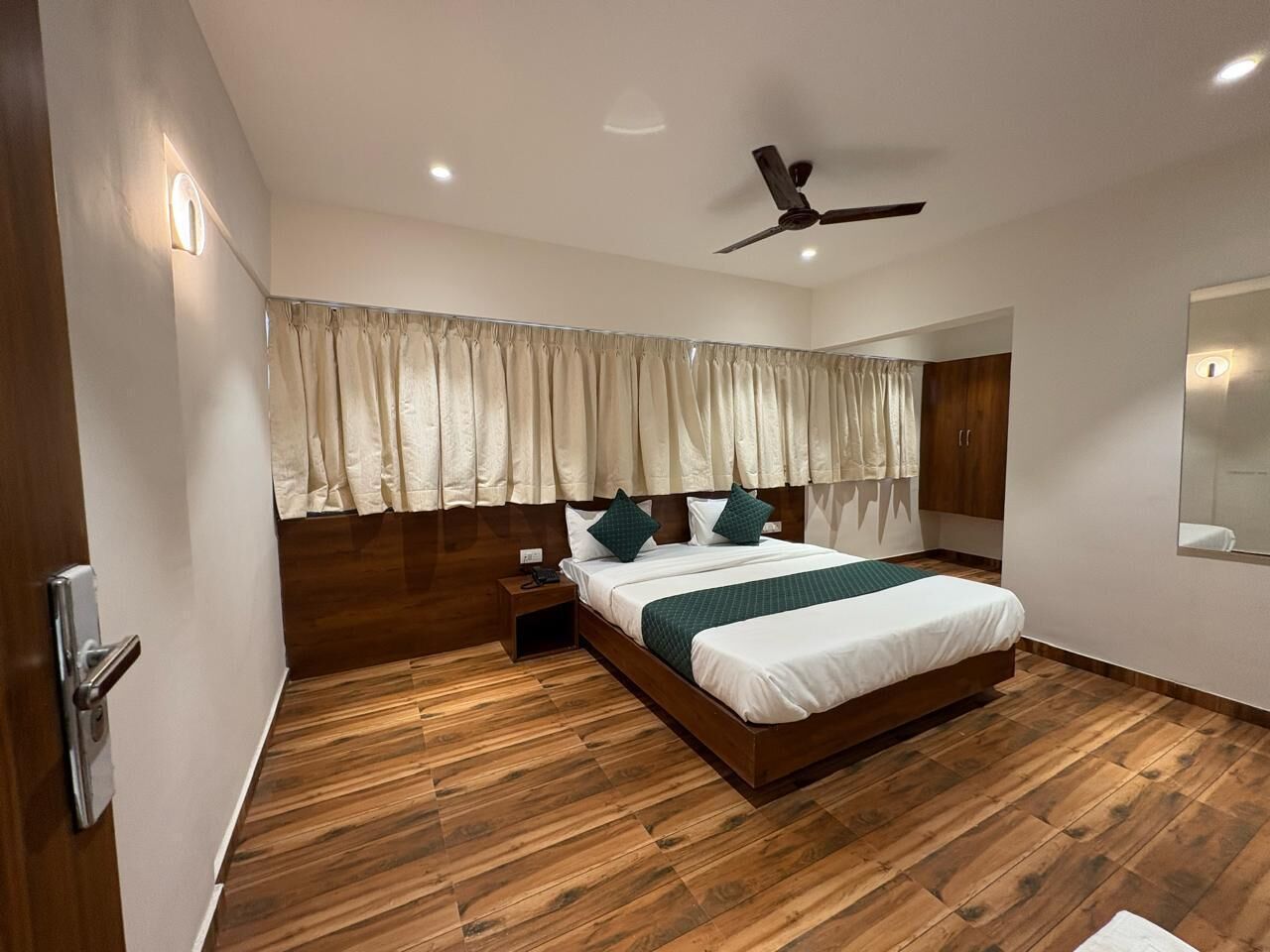 Chambre Classique, vue jardin