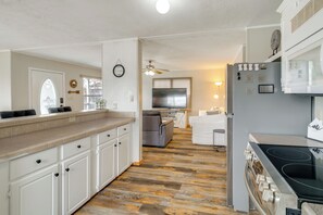 House (3 Bedrooms) | Interior - Lake Conroe Bliss: Waterfront Home w/ Boat Ramp (Willis)