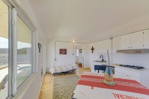 Interior - K9 Friendly! 'deagle Ranch' in Big Bend Region (Terlingua)