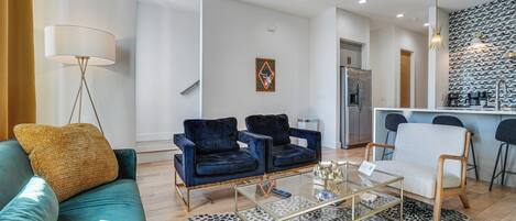 Apartment (4 Bedrooms) | Front of property