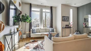 Căn hộ (4 Bedrooms) | Mặt tiền nơi lưu trú