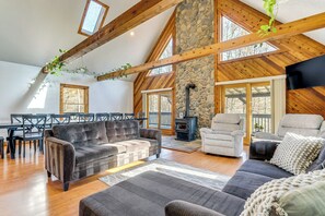 Interior - Shady Point Retreat w/ Hot Tub & Pickleball! (Killbuck)