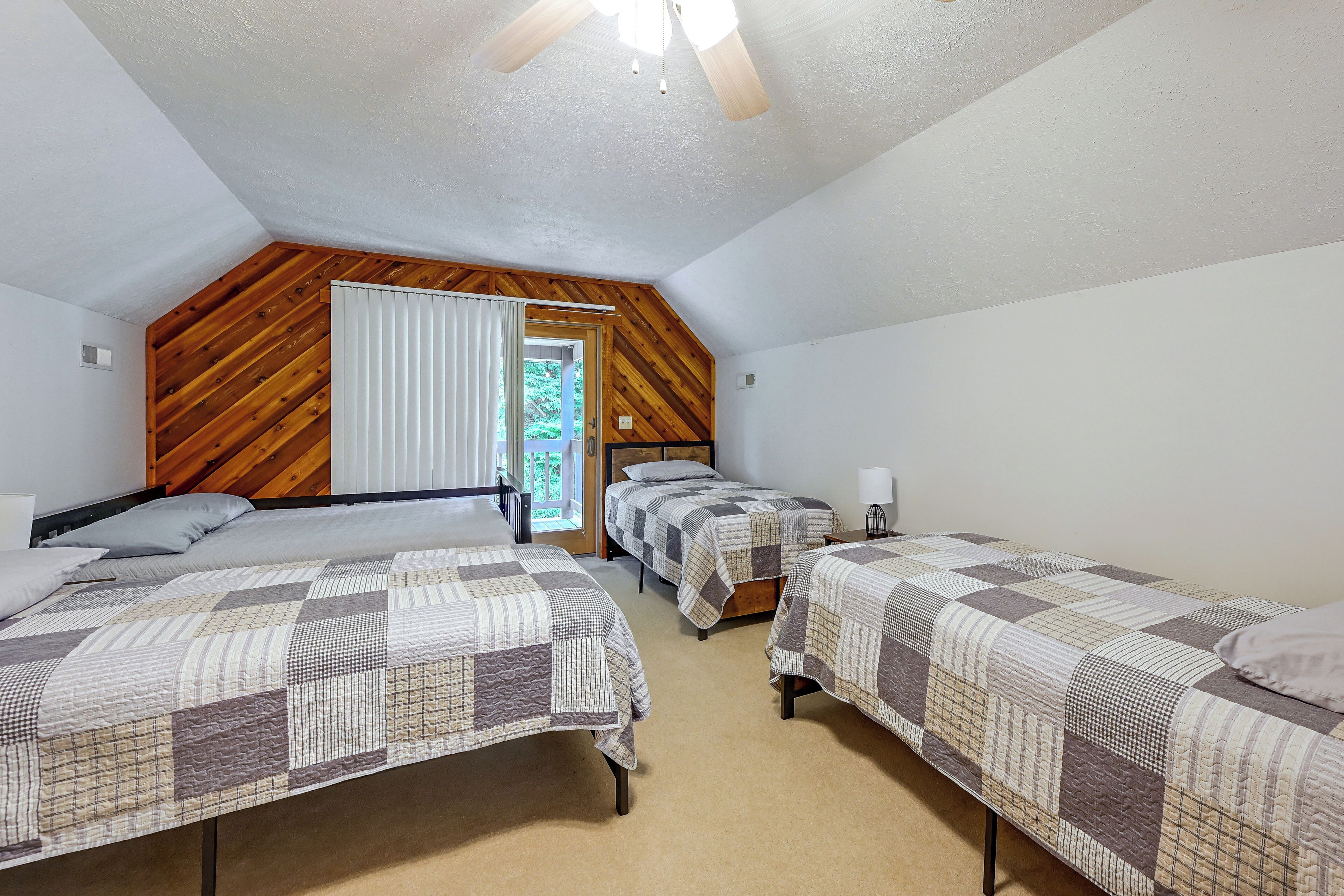 House (5 Bedrooms) | Interior