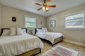 House (4 Bedrooms) | Interior - Backyard Fun & Dtwn Exploring: Family Gem in Tampa (Tampa)
