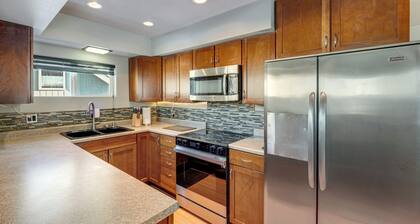 Hike, Bike & Ski! Cozy Anchorage Townhome