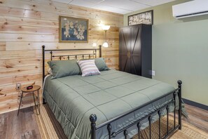Apartment (0 Bedroom) | Interior