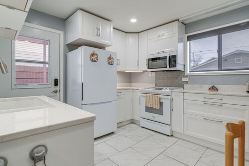 Downtown Casper Gem! Super Walkable Apartment