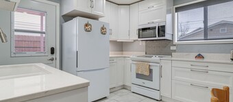 Downtown Casper Gem! Super Walkable Apartment