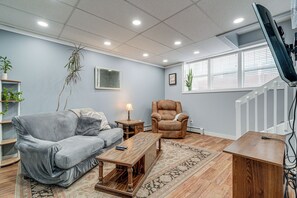 Apartment (2 Bedrooms) | Front of property - Downtown Casper Gem! Super Walkable Apartment (Casper)