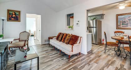 Explore the City w/ Ease! Quiet East Dallas Base