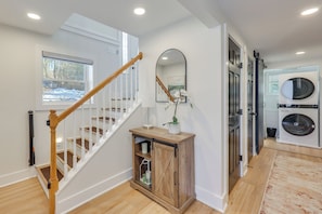 House (2 Bedrooms) | Interior - Beach Access & Fire Pit! Potomac River Retreat (Montross)