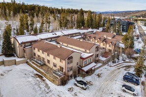 Interior - 3 Mi to Winter Park Slopes! Unit w/ Pool & Hot Tub (Winter Park)