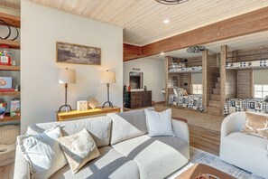House (3 Bedrooms) | Interior - Riverfront, Hot Tub! Coosawattee River Resort Home (Ellijay)