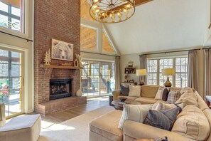 House (3 Bedrooms) | Interior - Riverfront, Hot Tub! Coosawattee River Resort Home (Ellijay)